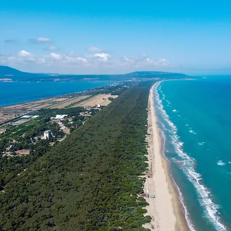 Camping Villaggio Uria Foce Varano