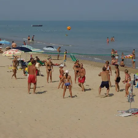 Villaggio Uria 캠프장 포체 바라노